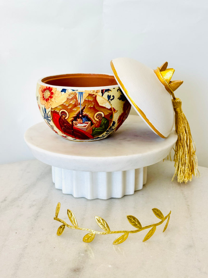 Nativity Scene Trinket Pomegranate