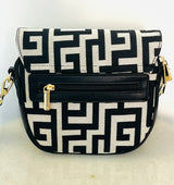 Meander Multi-Zip Bag