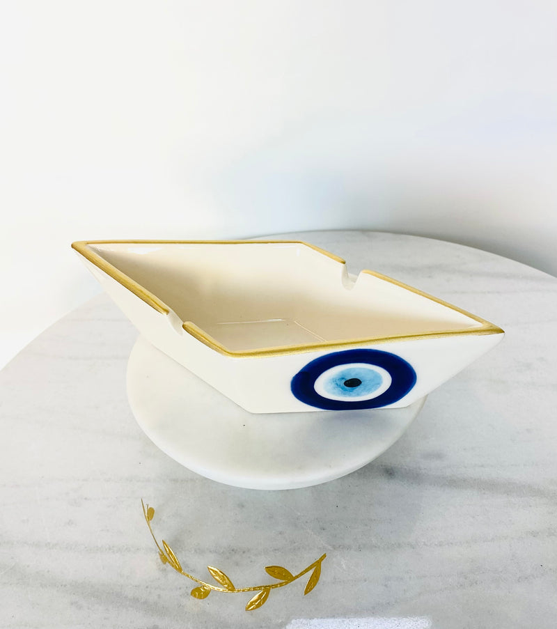 Boat Decor with Cobalt Blue Mati