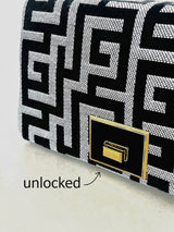 Large Meander Clutch with Lock