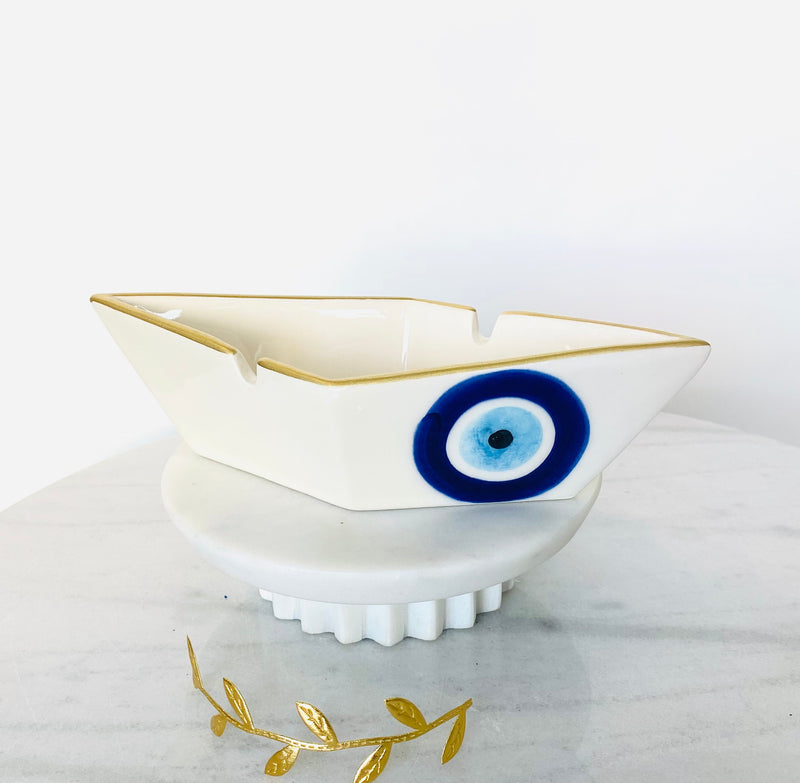Boat Decor with Cobalt Blue Mati