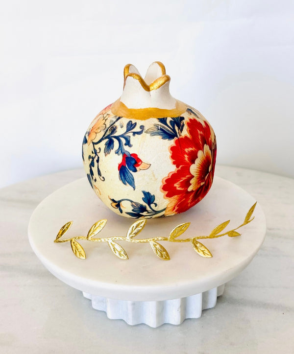 Naivety Scene Pomegranate