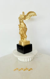 NIKE Statue - Gold