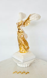 NIKE Statue - White & Gold