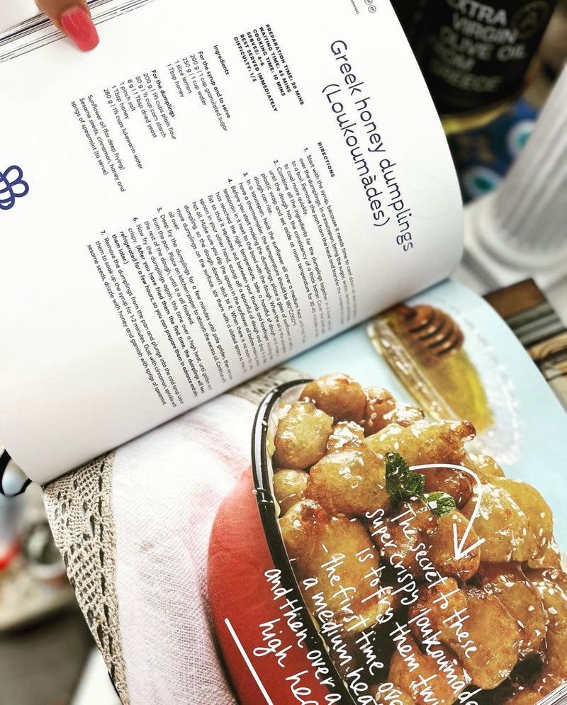 Greek Comfort Food by Akis Petretzikis